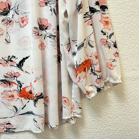 Fun2Fun Women's Floral Boho Blouse w/Henley neckline, 3/4 Sleeves, Plus Size 3X - Picture 4 of 6